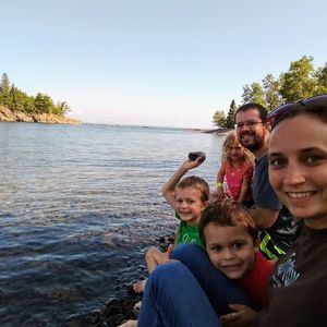 Meet your Posher, Elizabeth